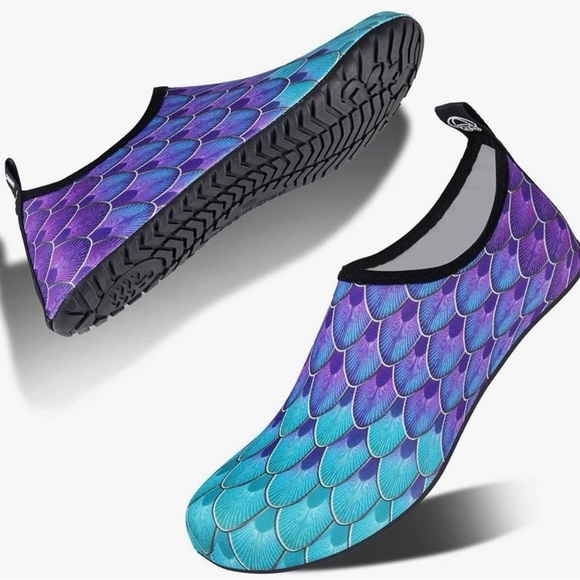 Water Shoes for Womens / Mens Barefoot Quick-Dry Aqua Socks for Beach Swim - NWT - Picture 7 of 11